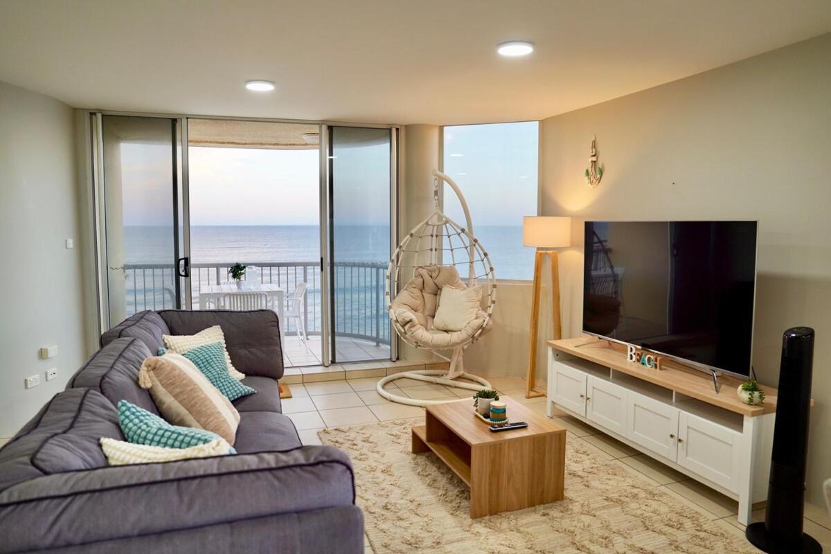 Unit 15 Monterey *